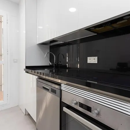 4a Mtr - Temporary Rent Moderno 2 Av Del Mar 아파트 마르베야